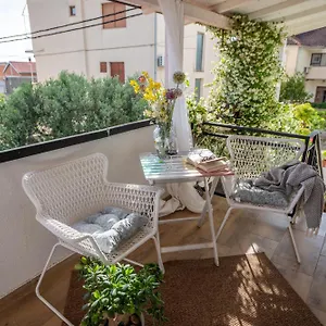 Gasthuis Mediterranea, Pakoštane
